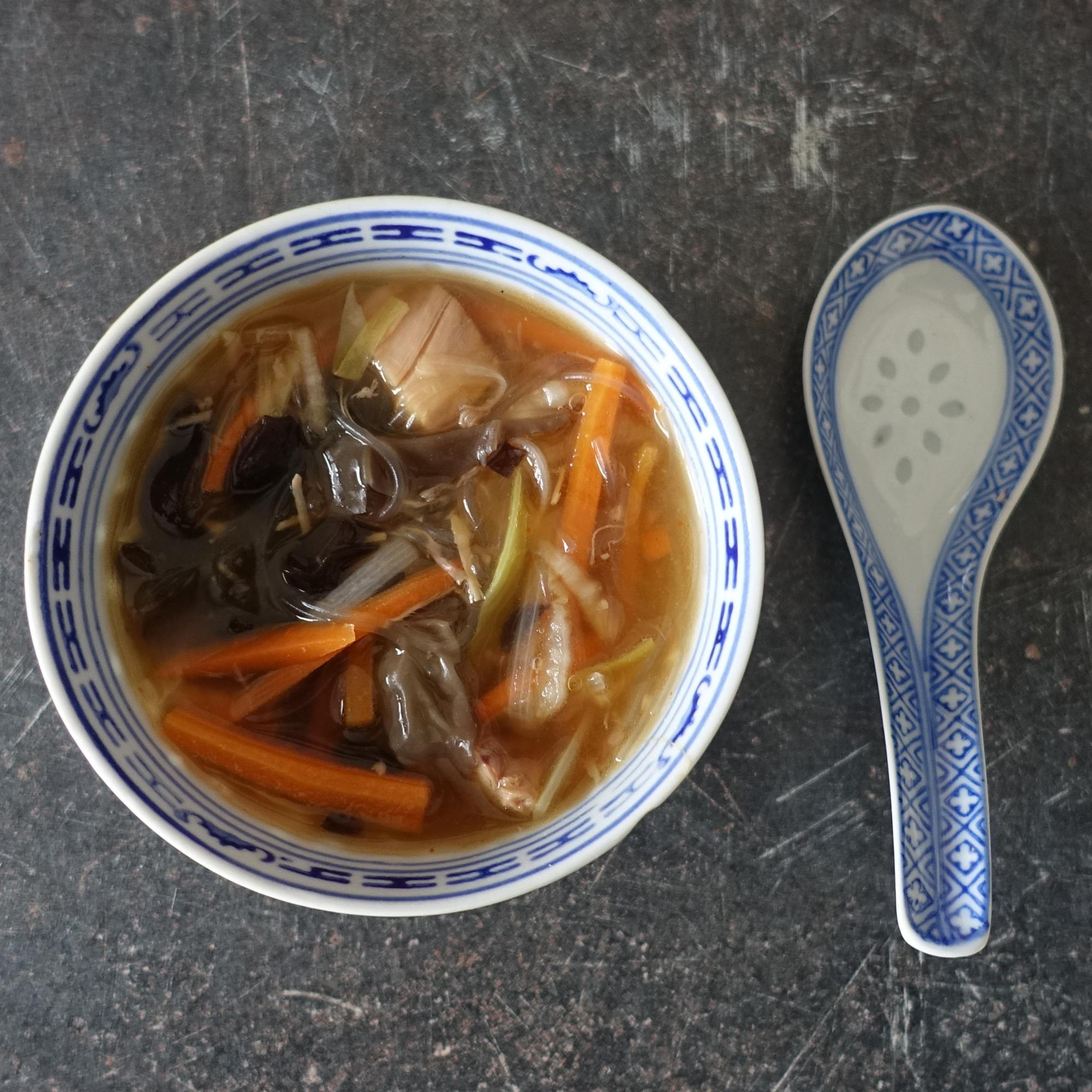 Asiatische Pilzsuppe