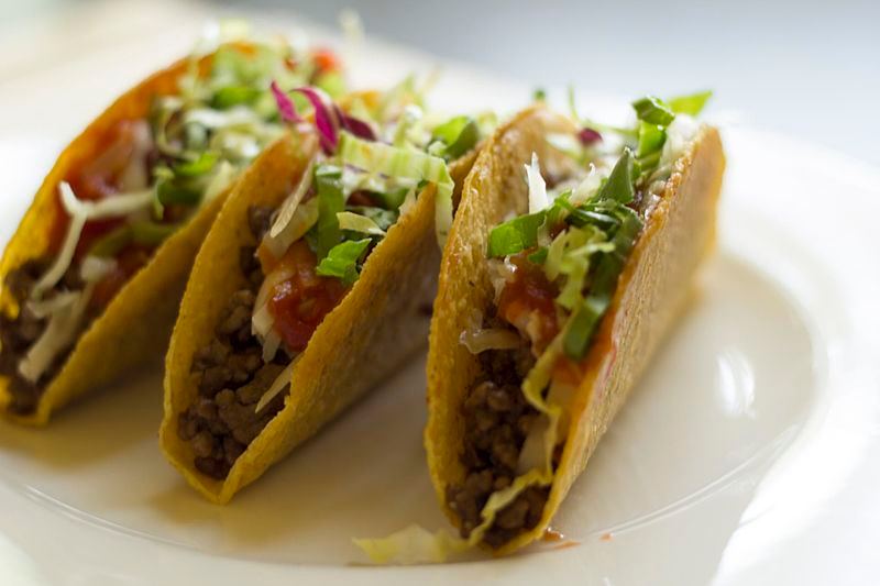 Tacoschalen mit Champignonfüllung